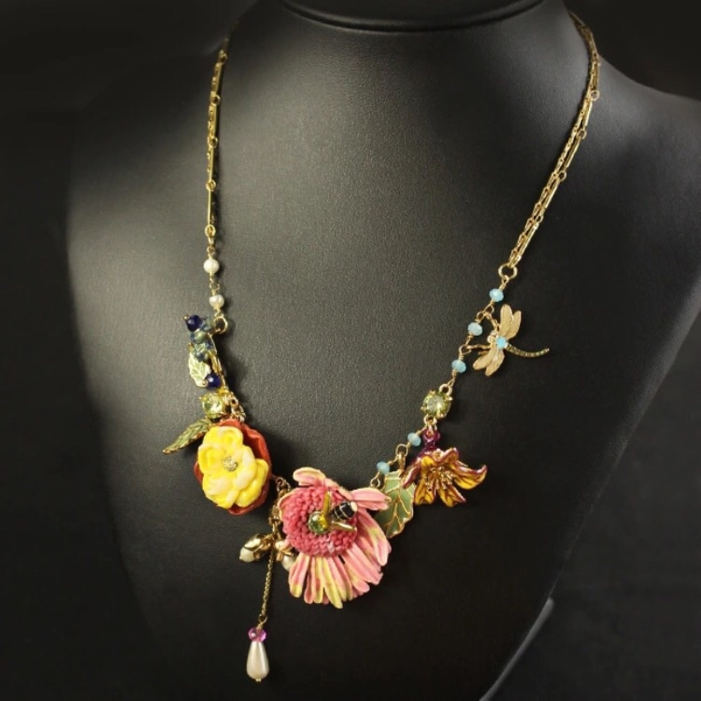 Les Nereides Dragonfly Flower Necklace